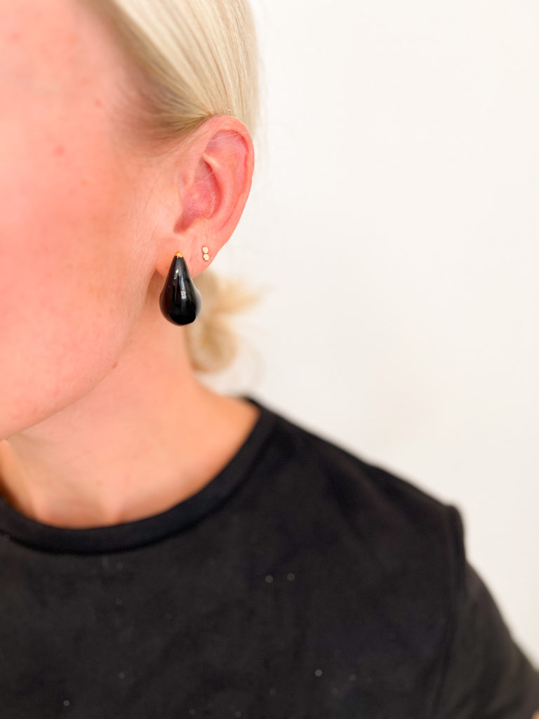 Tear Drop Earrings in Black