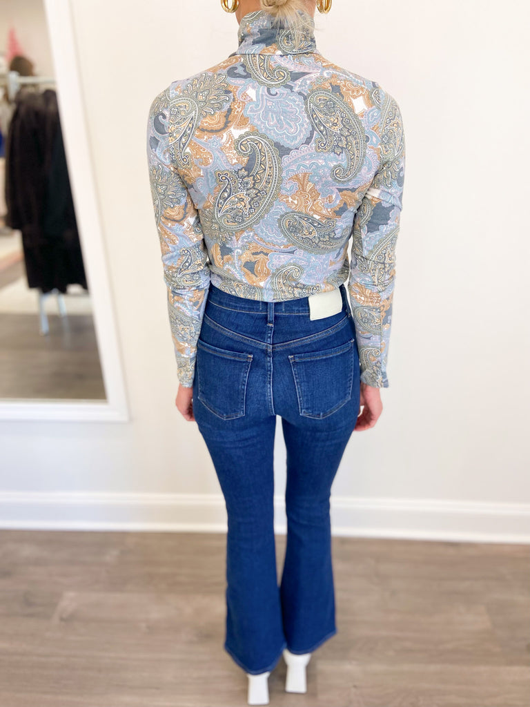 Long Sleeve Fitted Turtleneck Cotton Top in Blue Paisley Print