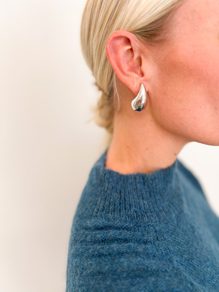Teardrop Earrings in Silver- 1.25"