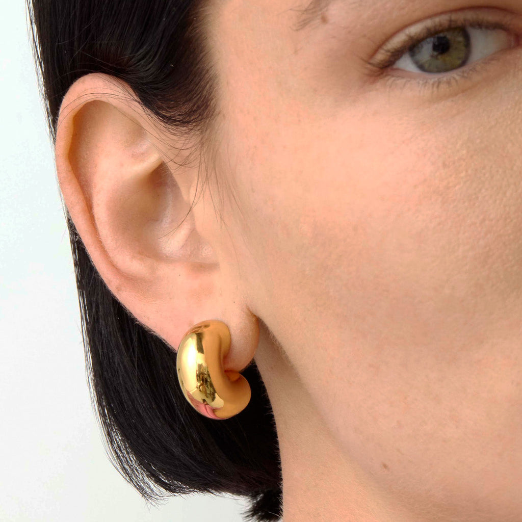 Medium Tome Hoops in Gold